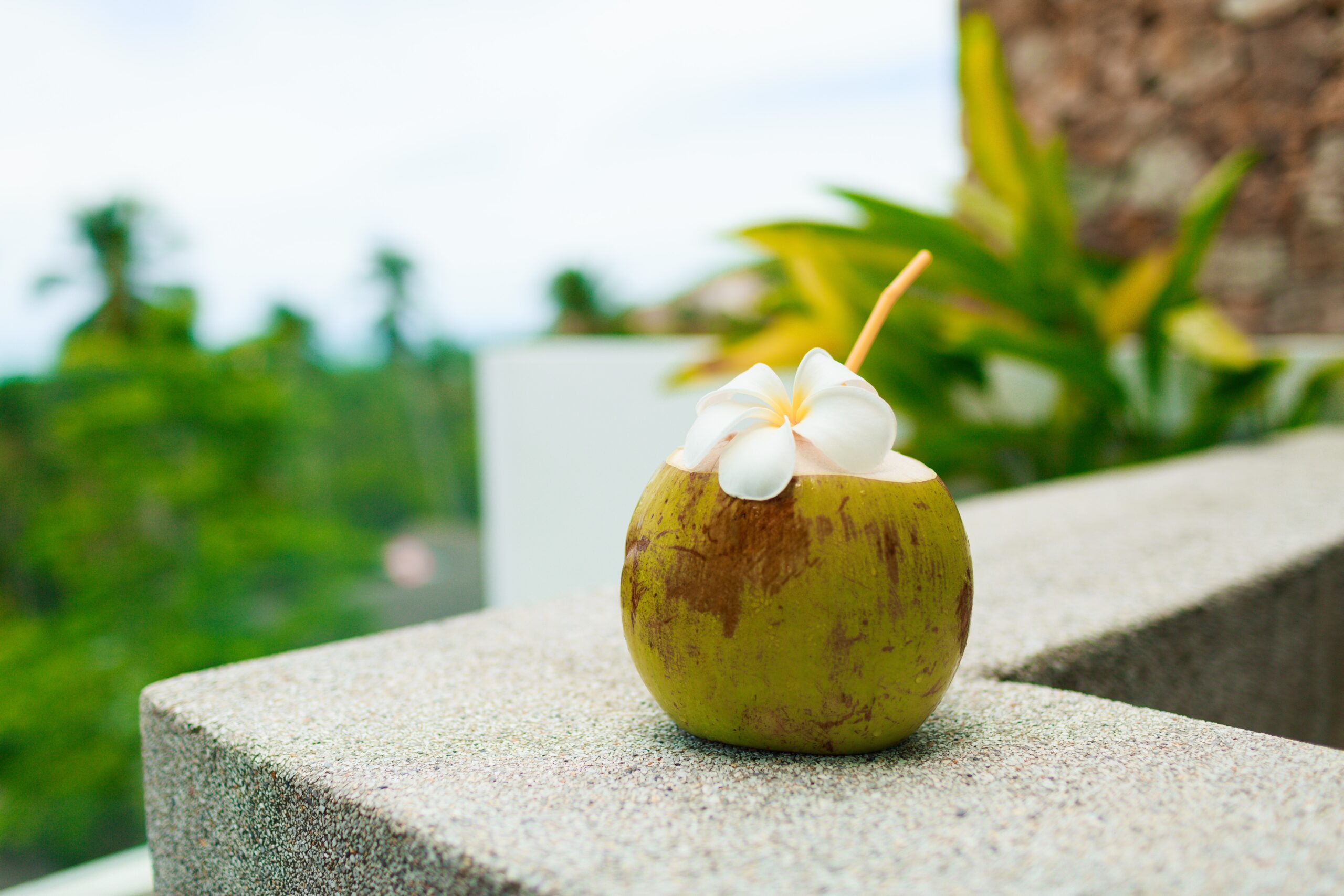 What are the health benefits of drinking coconut water?